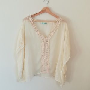 ❤️Maurices lightweight sheer top in XL